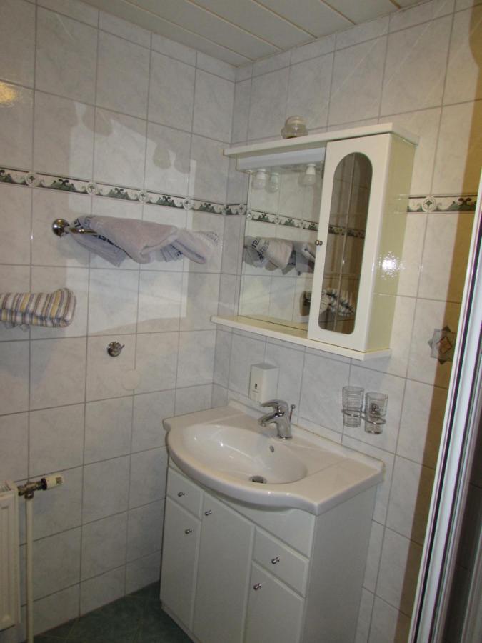 Arkadenhof Fam. Schneider Bed and Breakfast Eichenbrunn Buitenkant foto